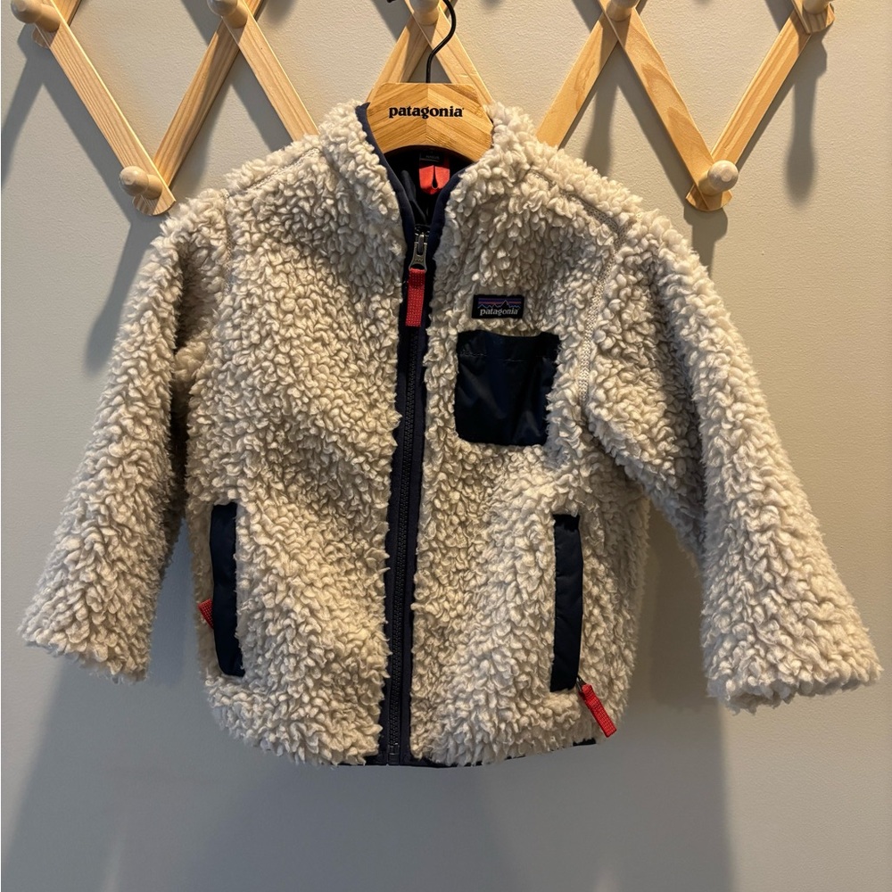 Patagonia Retro Pile Fleece Jacket 4T name tag untouched!